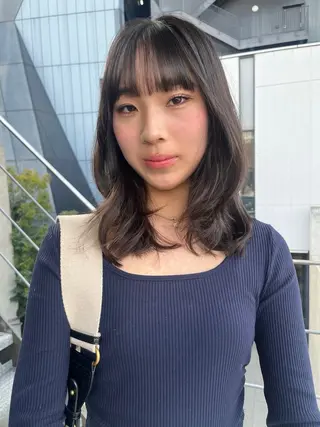 ミディアム レイヤーカット\ウル フ　chinatsuのヘアスタイル