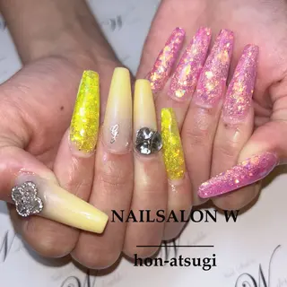 ロング ネイルサロン ダブルのネイルデザイン