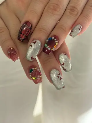 ネイル neouv所属・NEOUV_ mikuのネイルデザイン