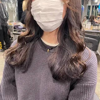 ロング カラー パーマ ヘアアレンジ メンズ キッズ ネイル マツエク・マツパ アイブロウ 透明感カラー・レイヤ ー🎀amika🎀のヘアスタイル