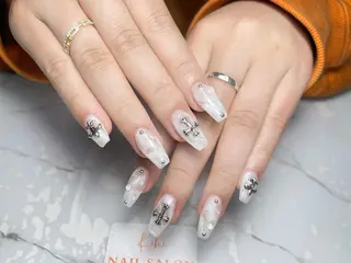 ネイル 💕鈴木ユリ パラジェル/オフ無料のネイルデザイン