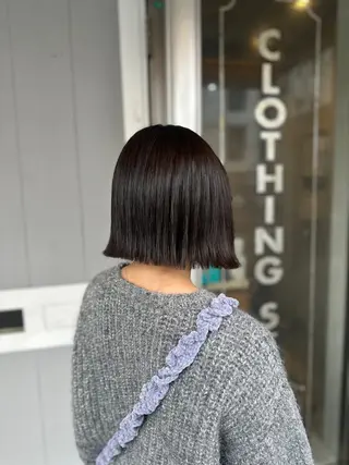 ミディアム miloc MOMOKAのヘアスタイル