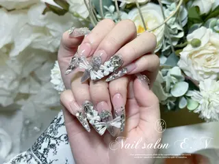 ネイル E.N🦋 長さ出し/持ち込みのネイルデザイン