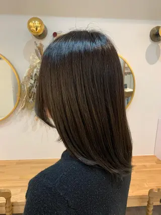 ミディアム カラー ぱつボブ/ ショート/YUKIのヘアスタイル