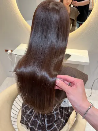 ロング ❤️ブリーチなし💚 ダブルカラー平野実花のヘアスタイル