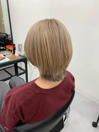 ミディアム カラー レイヤー ハイトーン 暖色⭐︎KANAKOのヘアスタイル