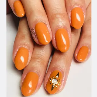 ネイル VOGUE ×SWANのネイルデザイン