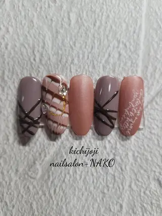 ネイル Salon-NAKO 🐷shirai🐷のネイルデザイン