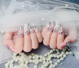 ネイル KiKO 🌻ひまわりサロンのネイルデザイン