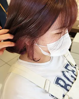 ミディアム カラー 羽エクステ🩷 🤍まき🤍のヘアスタイル