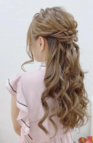 ロング ヘアアレンジ GRANLUSSO 〜グランルッソ駅前店所属・木口 嘉美のヘアスタイル