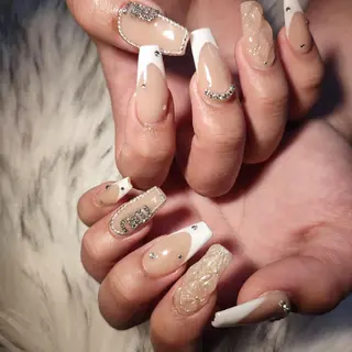 ネイル RUNWAY 　　の眉毛・アイブロウイメージ