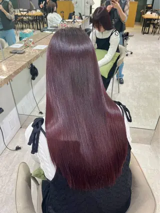 ロング VIEW SHINSAIBASHI所属・ハイトーンカラー/ 艶髪カラー/タクミのヘアスタイル