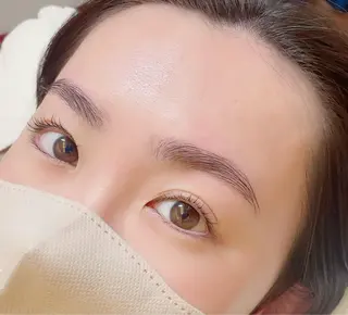 マツエク・マツパ アイブロウ IRIELASH所属・市岡 めいの眉毛・アイブロウイメージ