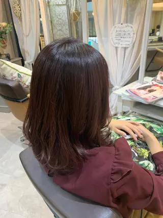 ミディアム カラー 佐藤 永夏のヘアスタイル