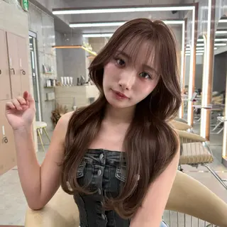 ロング ハッシュカット|透明 感カラー🩵レイヤーのヘアスタイル