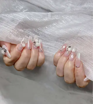 ネイル Lee Nailsのネイルデザイン