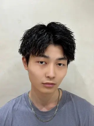 ショート パーマ メンズ パーマ職人DAIKI ツイスパ/波巻きのヘアスタイル