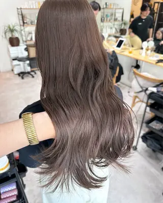 ロング ✨透明感カラー 恵比寿HAYATO✨のヘアスタイル