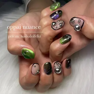 ネイル Feliz所属・Feliz 楽しいネイルサロンのネイルデザイン