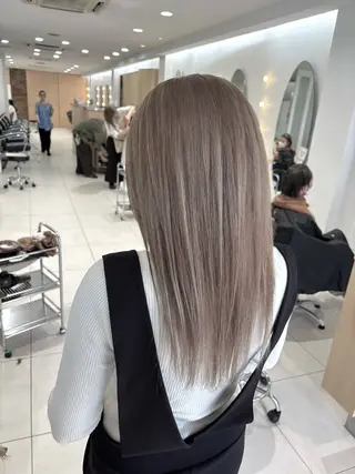 ロング 森田さち /金山/ハイトーンのヘアスタイル