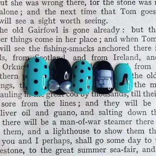 ネイル NOIROUGE所属・NOI ROUGEのネイルデザイン