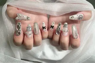 ネイル Roi〈ロワ〉 Minakoのネイルデザイン