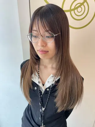 セミロング 艶髪韓国レイヤー 🇰🇷✨小清水✨のヘアスタイル