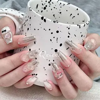 ネイル Queens 榊 まおのネイルデザイン