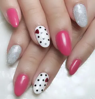 ネイル ラウバイマノマノ なかざとのネイルデザイン