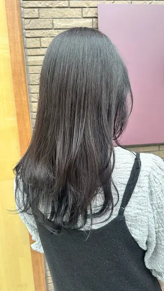 ロング カラー 飯塚 優希のヘアスタイル