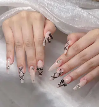 ネイル Lee Nailsのネイルデザイン
