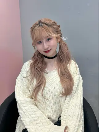 ヘアアレンジ 𝒎𝒐𝒆🩰 名駅/ヘアメ/暖色♡のヘアスタイル