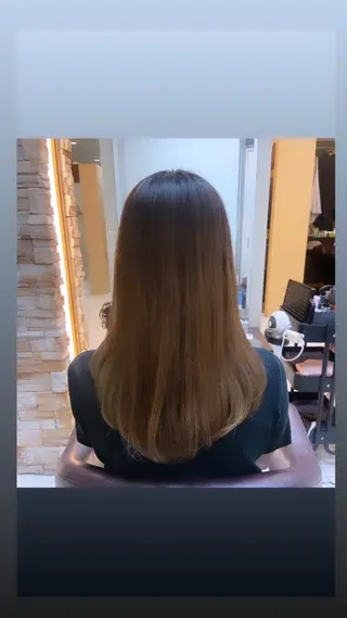 ロング 🎀透明感カラー 🐈ナズナのヘアスタイル