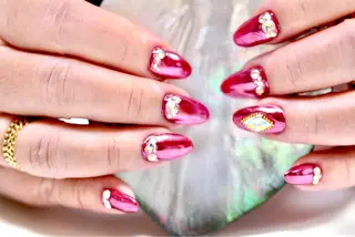 ネイル ママリンド　志村坂上店所属・しみ えんのネイルデザイン