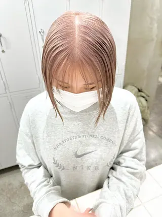 ショート カラー kai .のヘアスタイル