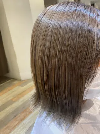 ショート カラー ヘアアレンジ 美髪.艶髪.髪質改善 LoLo.サリのヘアスタイル