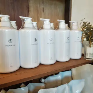 吉田 彩のヘアスタイル