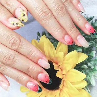 ネイル 柴崎 美幸のネイルデザイン