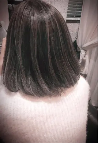 ミディアム カラー Tsuyoki .のヘアスタイル