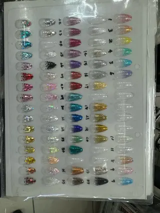 ネイル MAXKELLY SAEのネイルデザイン