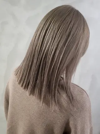 ミディアム Le Lien カジのヘアスタイル