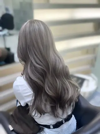 ロング カラー 🤍ハイライト/ レイヤー/銀座🤍のヘアスタイル