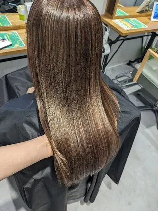 ロング カラー ヘアアレンジ 小國 綾かのヘアスタイル