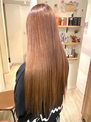 ロング カラー レイヤー/ブリ ーチ/ 岡本美優のヘアスタイル