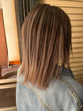 ミディアム カラー Blue高槻所属・ハイライト 透明感カラー松本のヘアスタイル