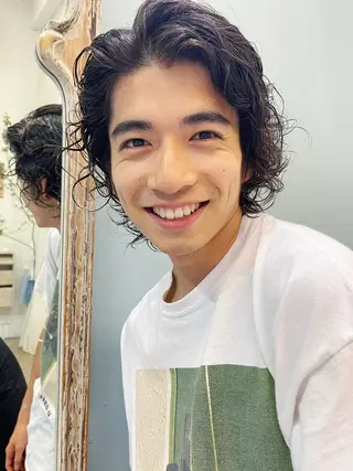 ミディアム カラー パーマ CEINE OURのヘアスタイル