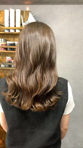 ミディアム カラー chouette/ 根本優希のヘアスタイル