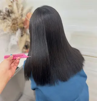 セミロング カラー Hina🐣 elubylovisのヘアスタイル