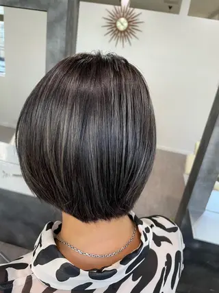 ショート カラー Merlyosaka 早川未来のヘアスタイル